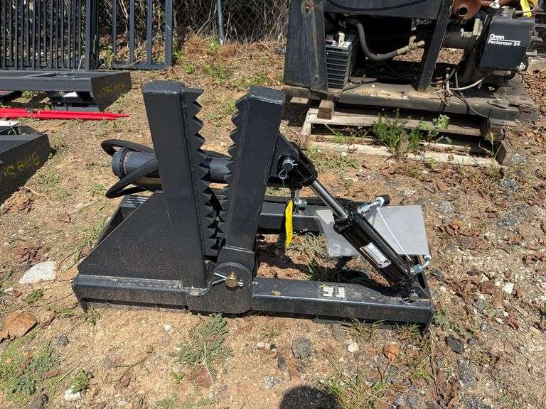 2024 Landhonor Unused TP2-13-08D Skidsteer Hydraulic Tree Puller image