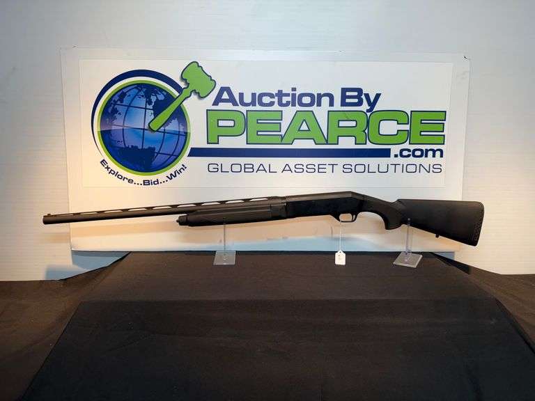 Stoeger Model 2000 Shotgun, 12 Ga with Soft Case image