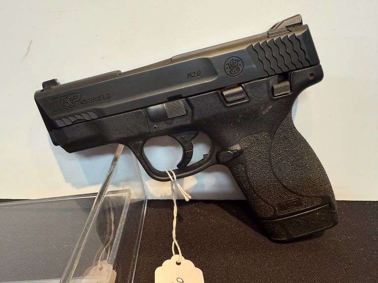 Smith & Wesson M&P 2.0 Pistol, 45 Auto with Holster image
