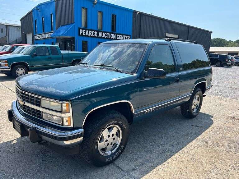 1993 Chevy Blazer 4 x 4 image