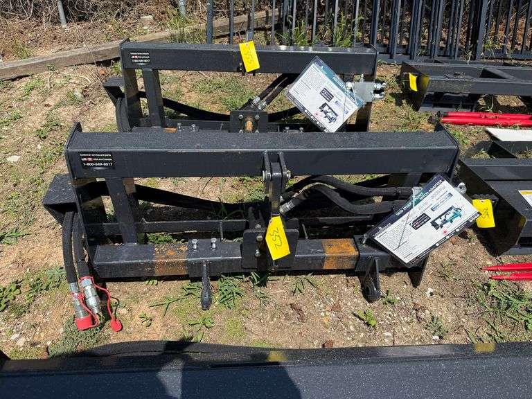 2025 Landhonor Unused PHA-16-2C Skidsteer 3pt Hitch Adapter image