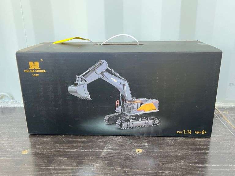 2025 Unused Huina Model 1592 Remote Control Excavator image