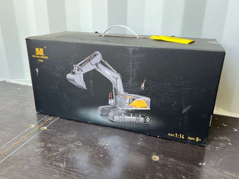 2025 Unused Huina Model 1592 Remote Control Excavator image