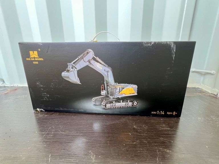 2025 Unused Huina Model 1592 Remote Control Excavator image