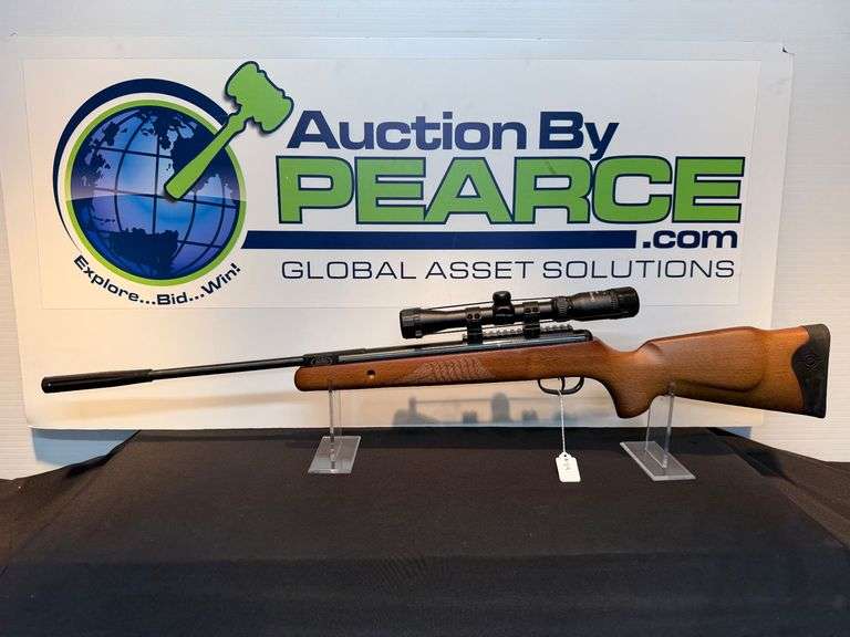 017X02396 Crosman Nitro Venom Air Rifle with Centerpoint Scope image