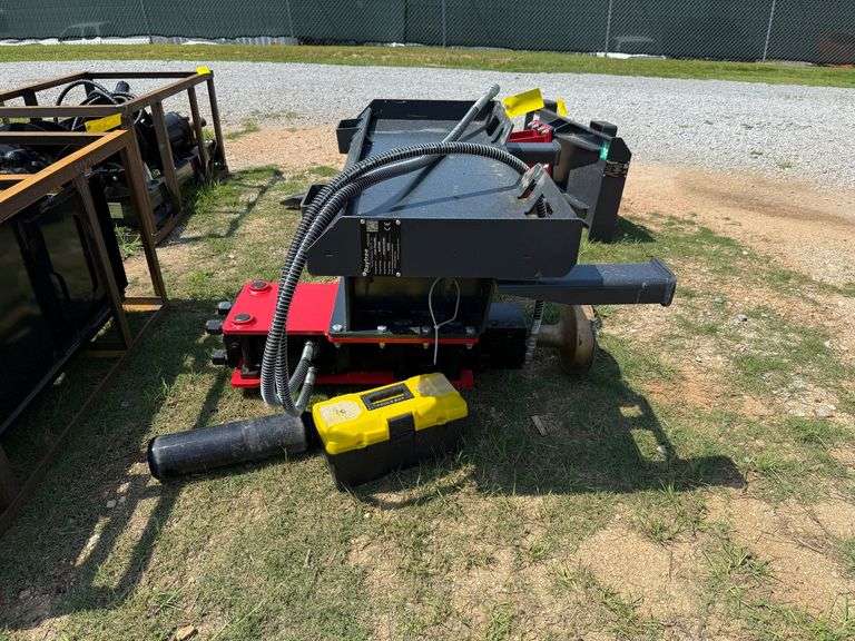 2025 Raytree RMPP680 Skidsteer Post Pounder image
