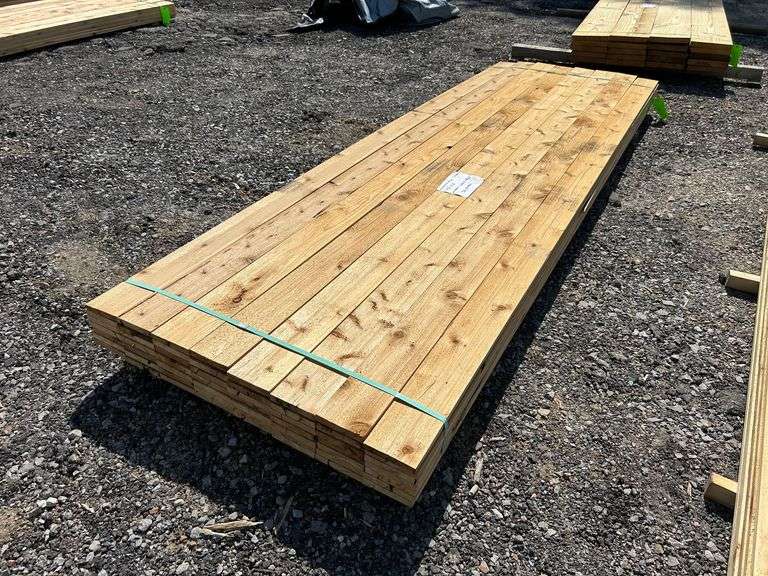 Stack- Western Red Cedar Smooth 1 Side 2 Edges 1"x6"x12', 56 Pieces image