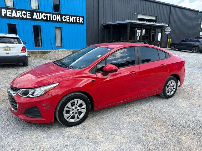 2019 Chevrolet Cruze LS image