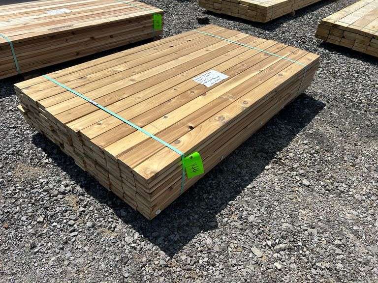 Stack- Western Red Cedar Smooth 4 sides, 5/4"x4"x6' Decking/Fencing, 120 Pieces image