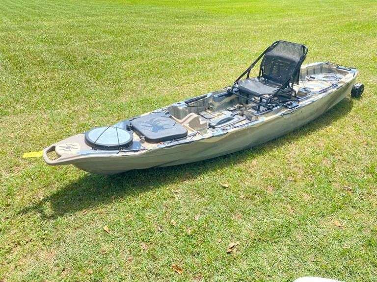NEW - Milha Kayak with Milha Nautica Pedal Drive System image