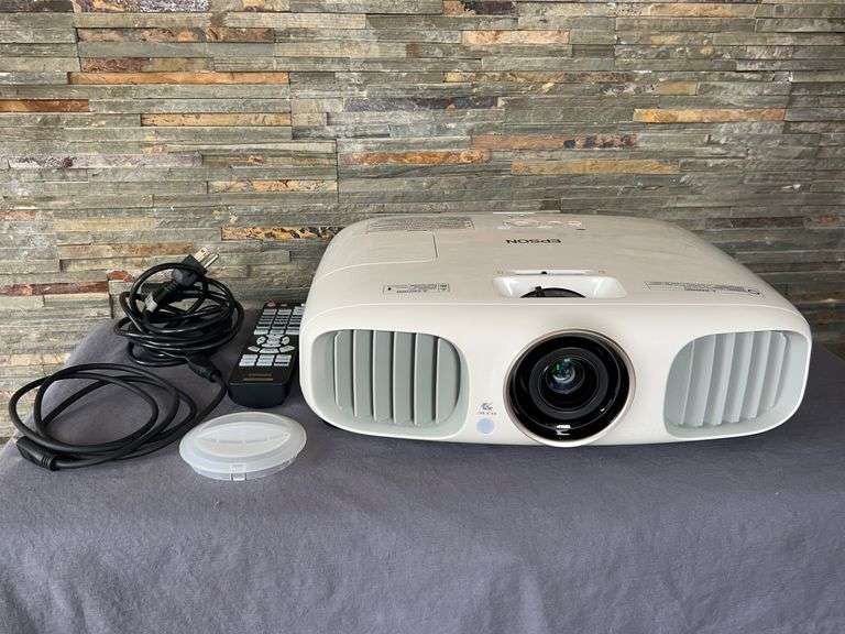 PowerLite Home Cinema 3020 image
