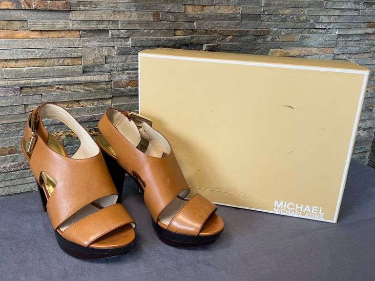 Michael Kors Leather Carla Platform with Box image