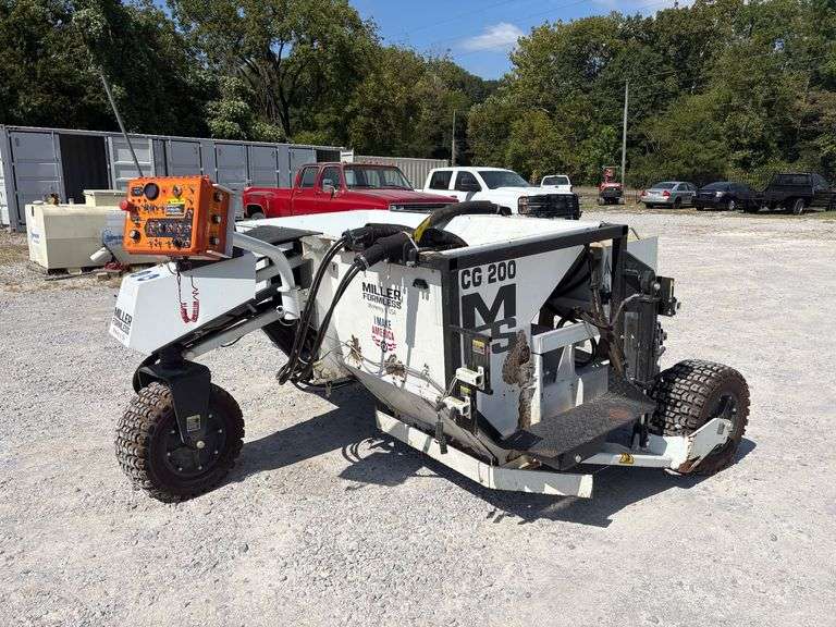 Miller Formless CG200 Curb Machine image