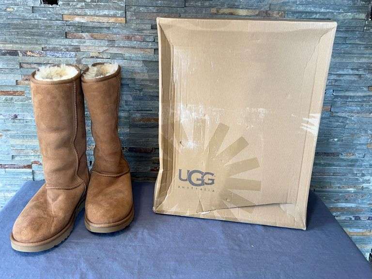 UGG Boots with Box image