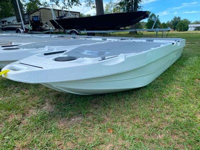 Milha Lite Skiff image
