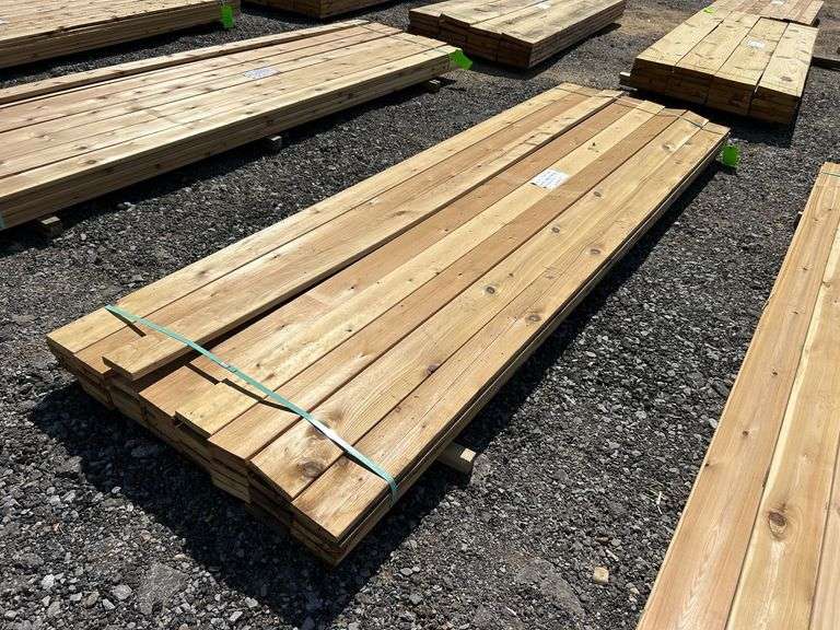 Stack- Western Red Cedar Radius Edge Decking 5/4"x6"x12', 40 Pieces image