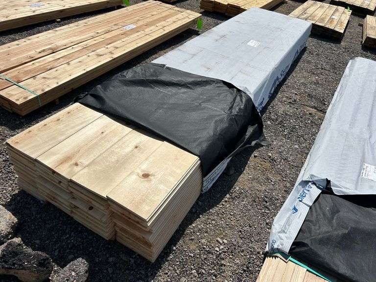 Stack- Ponderosa Pine Tongue & Groove Siding 1"x12"x16', 84 Pieces image