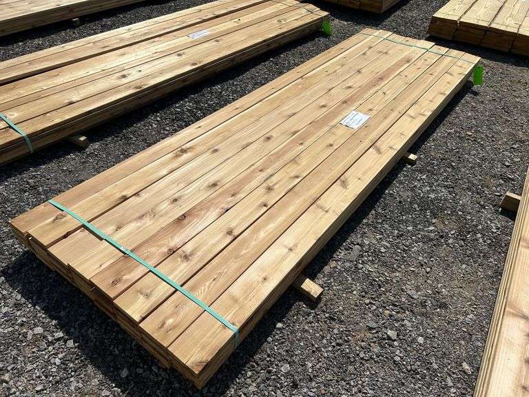 Stack- Western Red Cedar Radius Edge Decking 5/4"x6"x12', 40 Pieces image