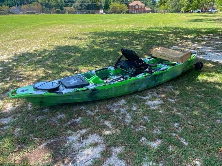 NEW - Milha Kayak with Milha Nautica Pedal Drive System image