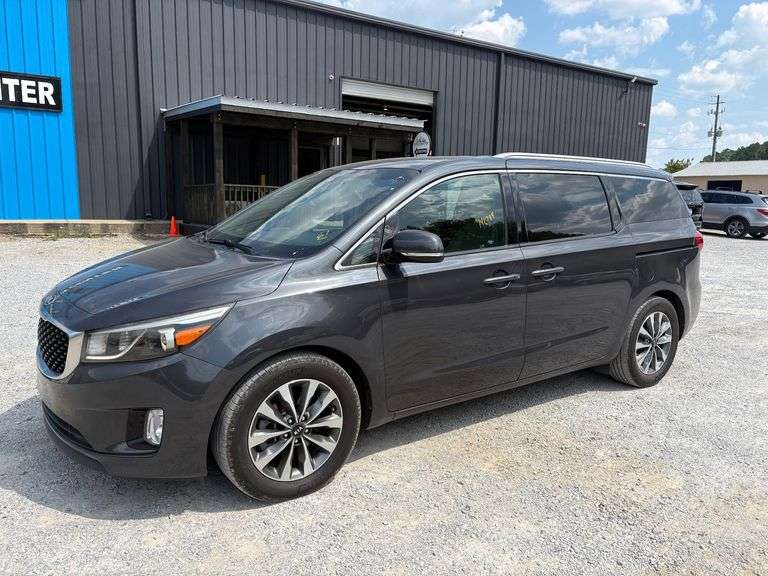 2015 Kia Sedona SX image