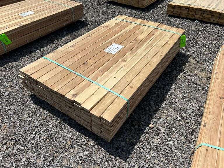 Stack- Western Red Cedar Smooth 4 sides, 5/4"x4"x6' Decking/Fencing, 120 Pieces image