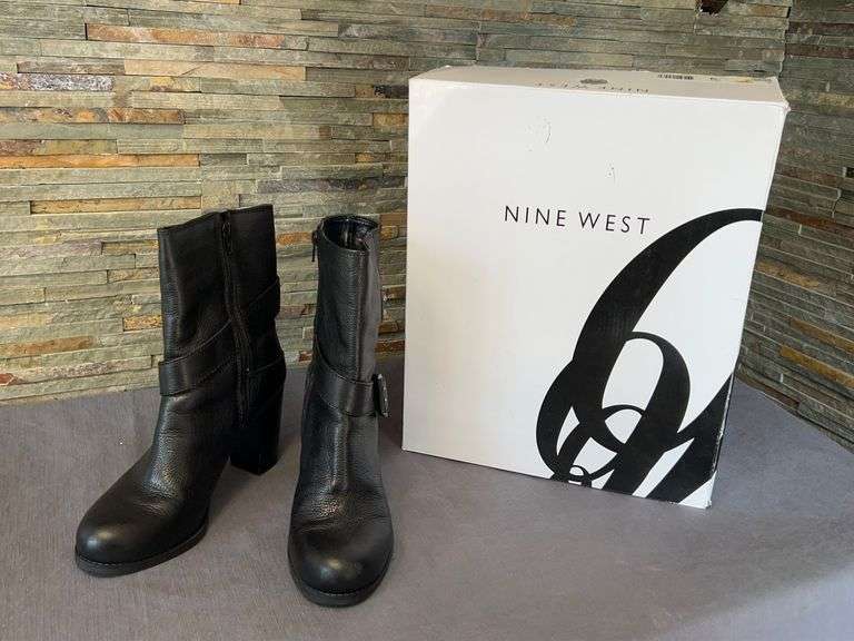 Nine West Cyclone Boots with Box image