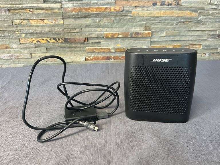 Bose Bluetooth Speaker with Charger image