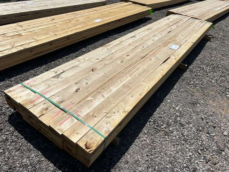 Stack- Southern Yellow Pine 2"x6"x16', 40 Pieces image