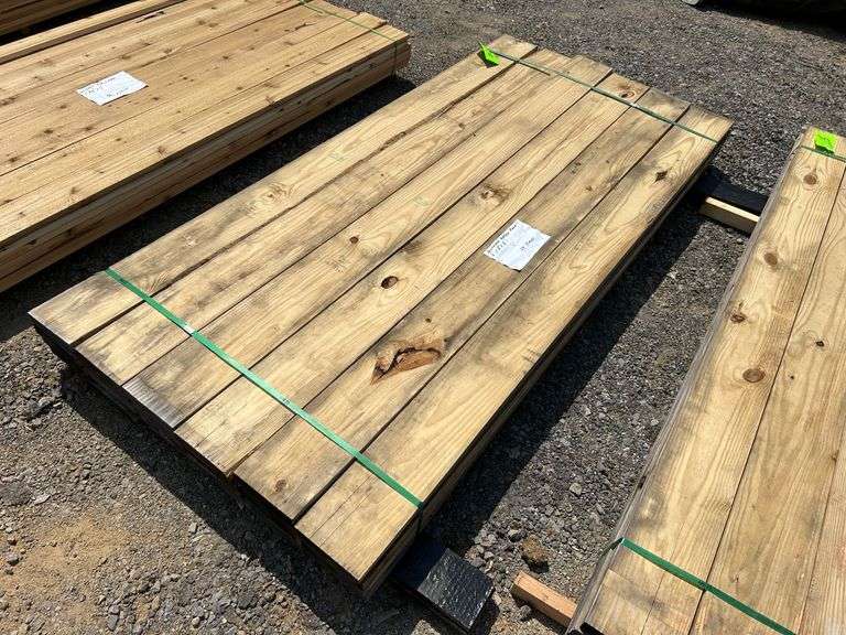 Stack- Southern Yellow Pine 2"x8"x8', 24 Pieces image