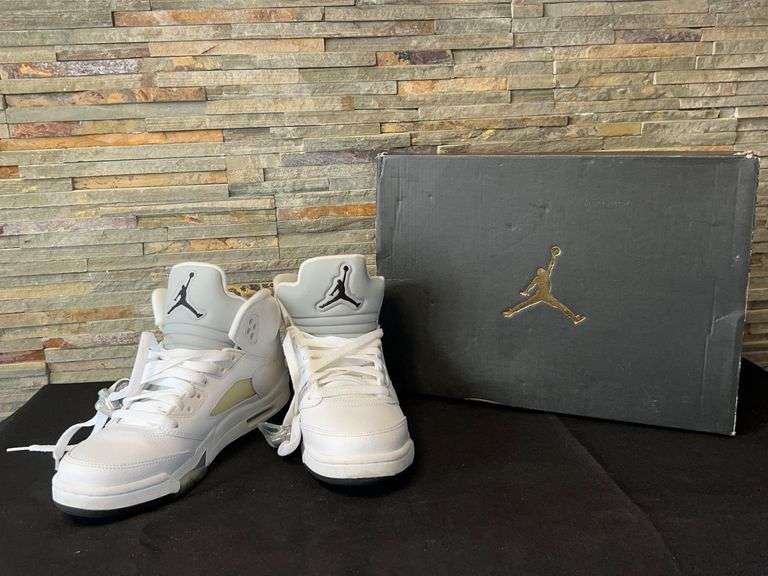 Nike Air Jordan 5 Retro BG - Size: 7Y image