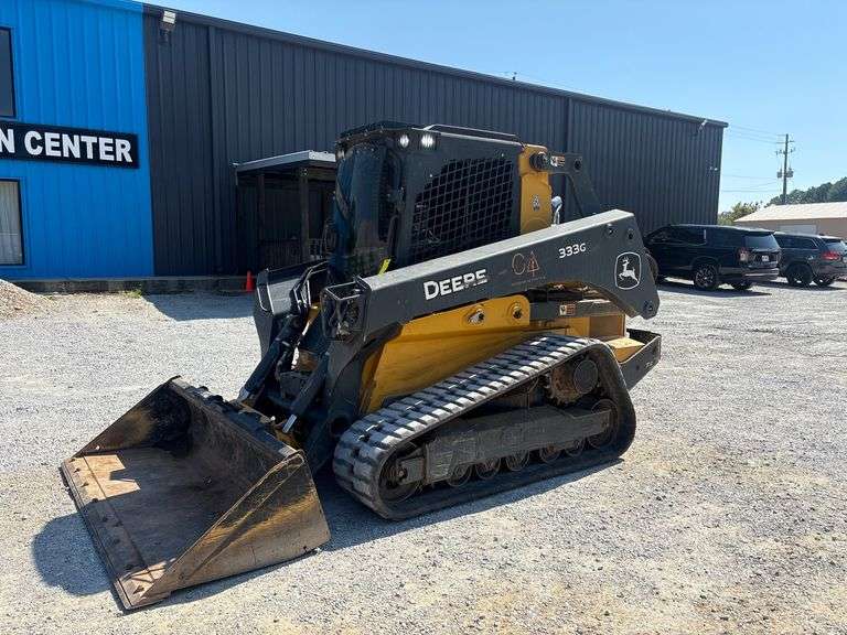 John Deere 333G Enclosed Cab Tracked Skidsteer image