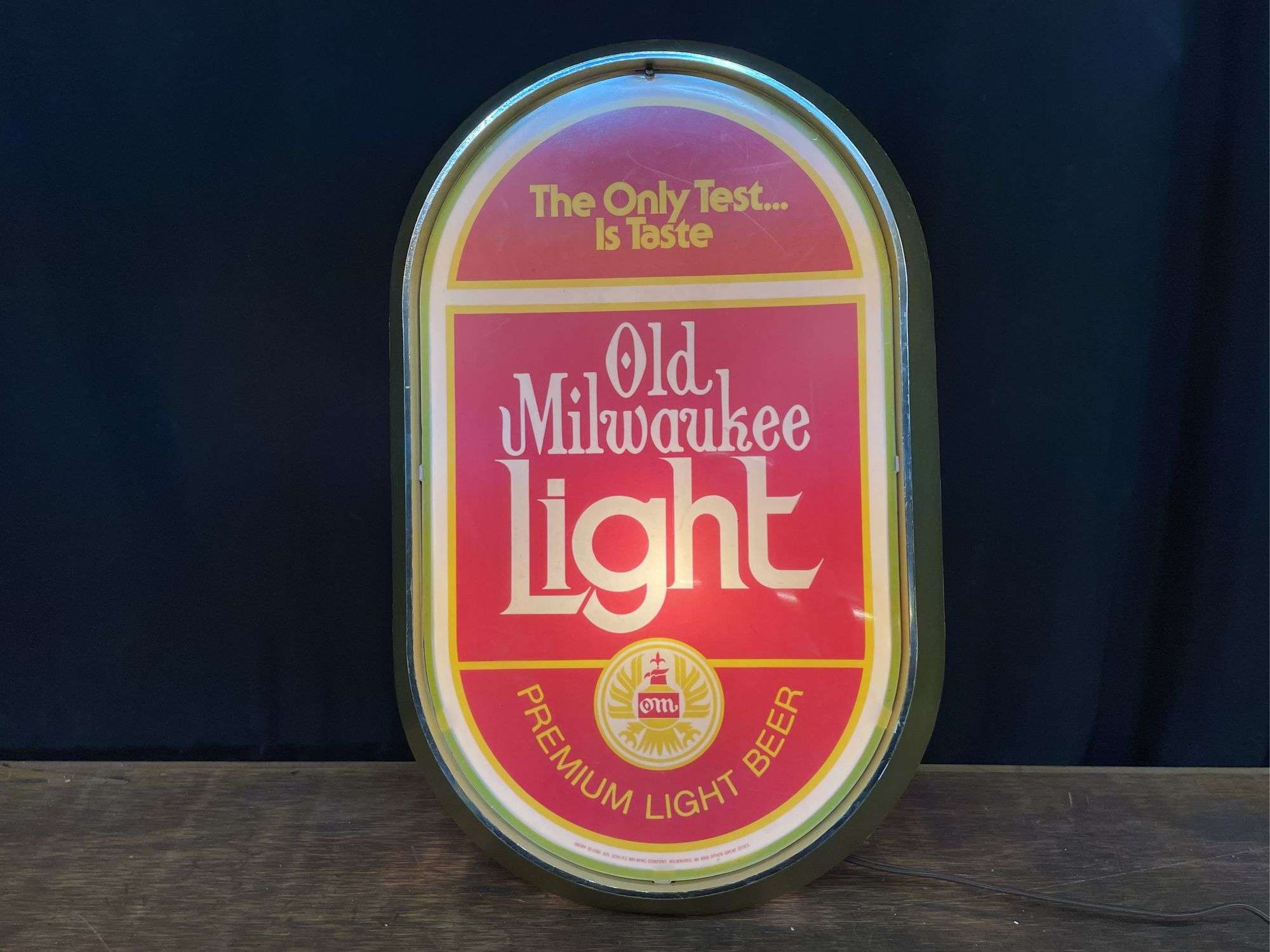 Old Milwaukee Light ビール看板 Neon Signs Bar Beer Old Milwaukee Beer Sign Glass Neon Signs