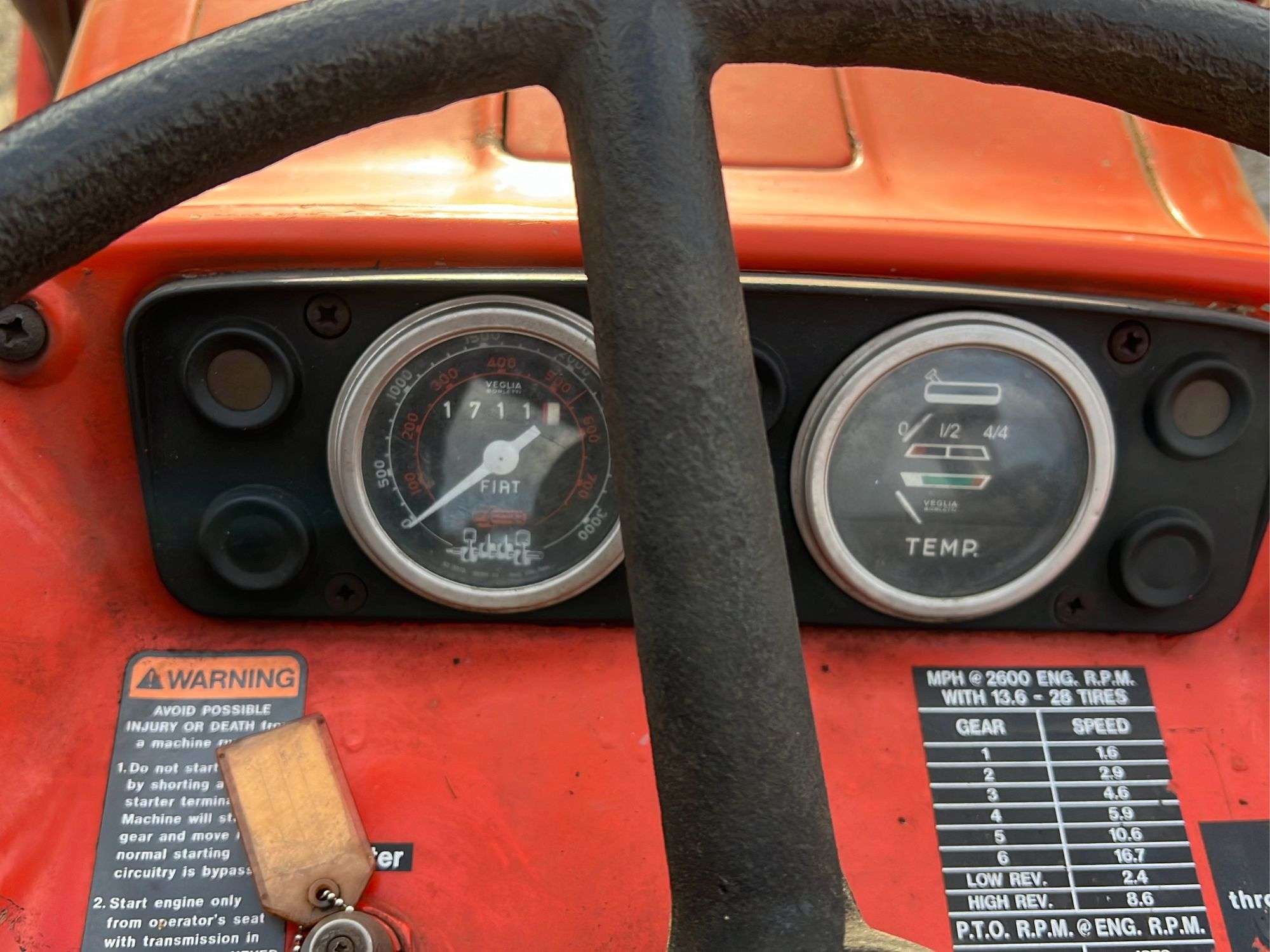 Allis Chalmers 5040- Diesel w/ Loader & Rear Forklift