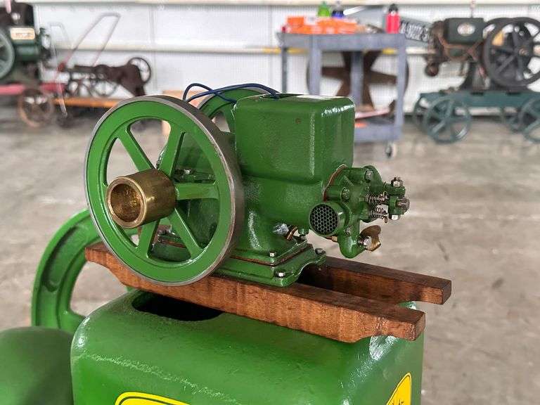 Scale Model John Deere E image