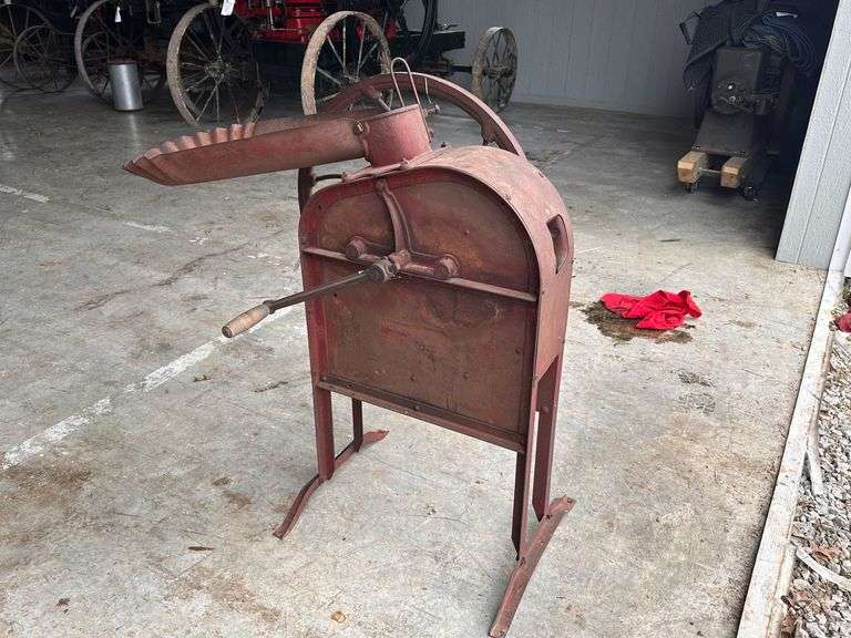 IHC Corn Sheller image