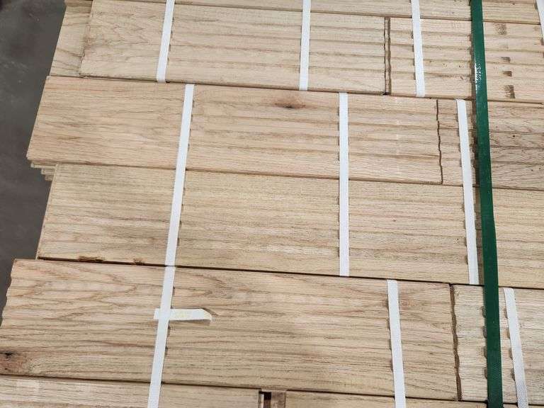 Oak Crest Hardwood Flooring 3/4"x5" Read Oak Rustic 846' SQ FT Aumann