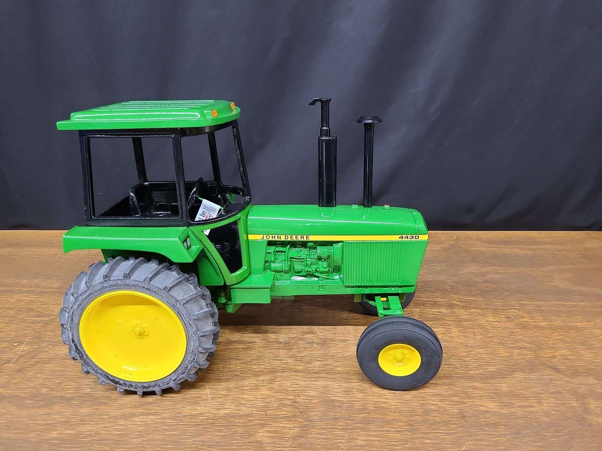 ミニカー JOHN DEERE 4430 4440 4450 TRACTOR 1/64 John Deere 3 Piece Tractor Set With 4430, 4440, 4450
