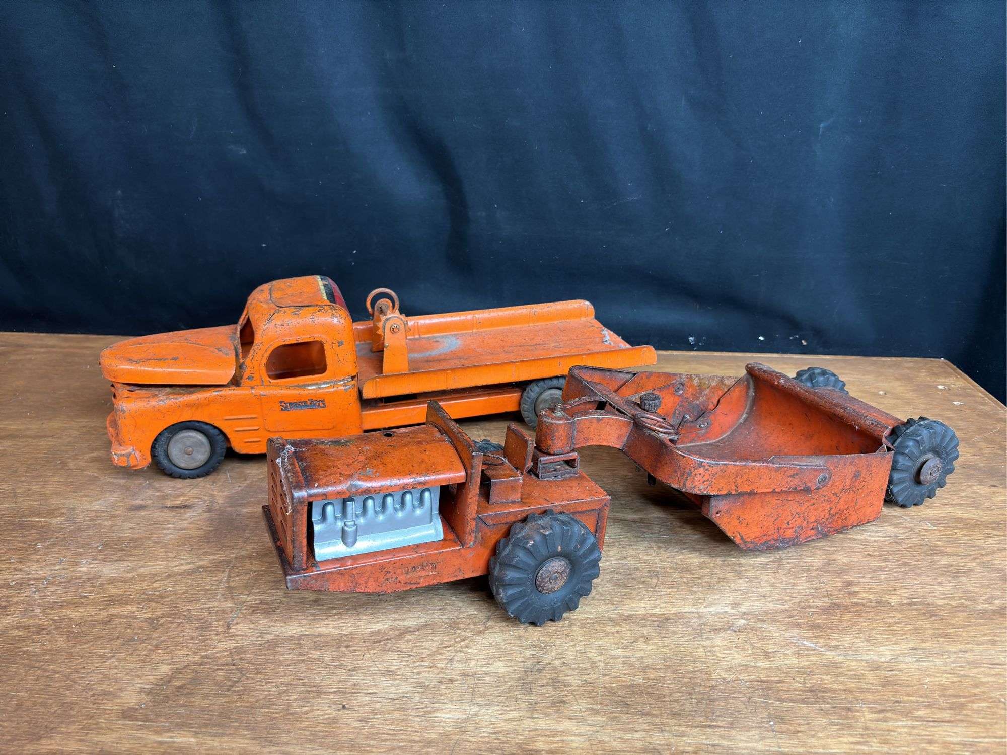 2) Structo Scraper + Truck - Aumann Auctions, Inc.