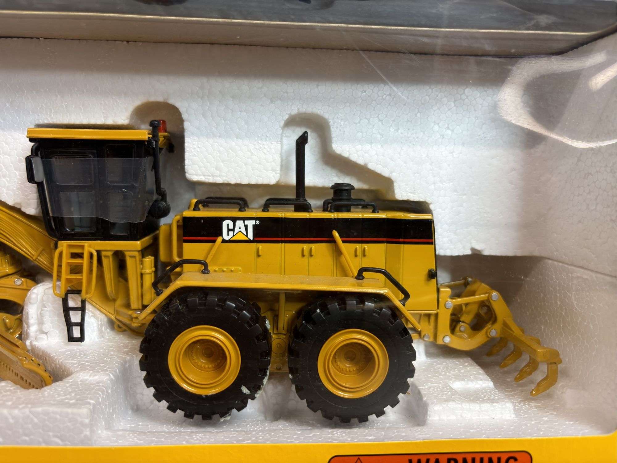 CAT Cat 24H Motor Grader 1/50スケール　55133 1/50 Norscot #55133 Caterpillar CAT 24H Motor Grader Diecast