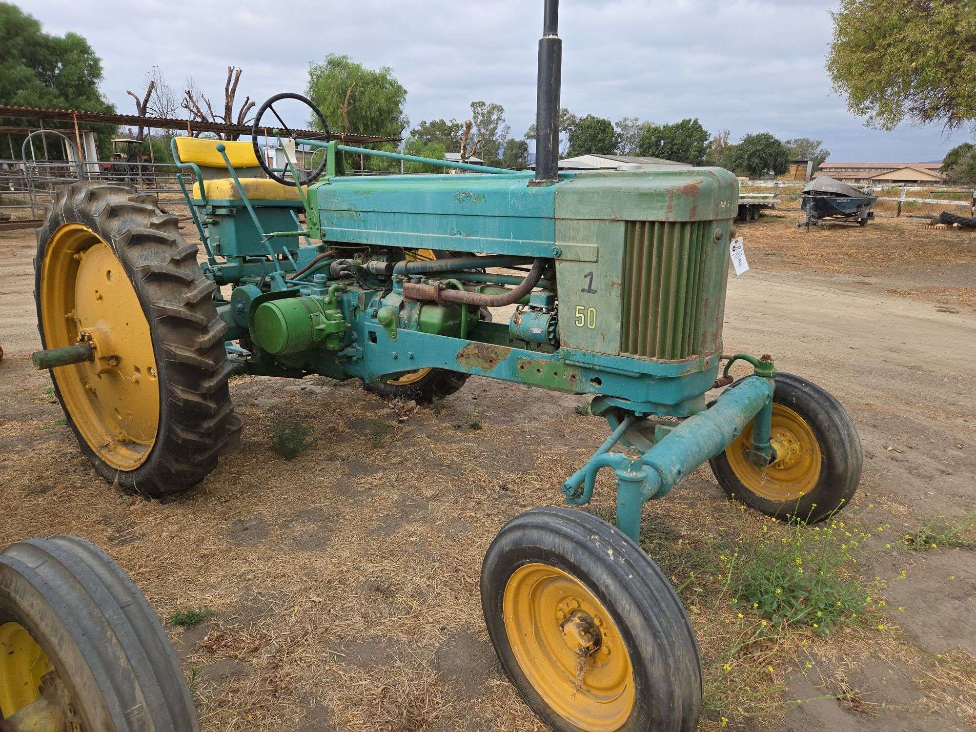 John Deere 50 wide front - Aumann Auctions, Inc.