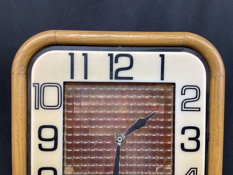 Dr. Pepper Lighted Clock