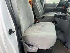2006 Ford E450 Box Truck