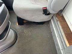 2006 Ford E450 Box Truck