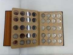(29) Walking Liberty Half Dollar Collection