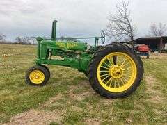 John Deere Unstyled Model B