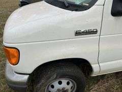 2006 Ford E450 Box Truck