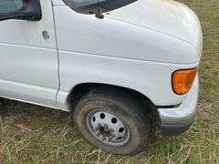 2006 Ford E450 Box Truck