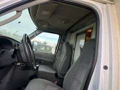 2006 Ford E450 Box Truck