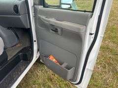 2006 Ford E450 Box Truck