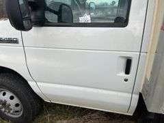 2006 Ford E450 Box Truck